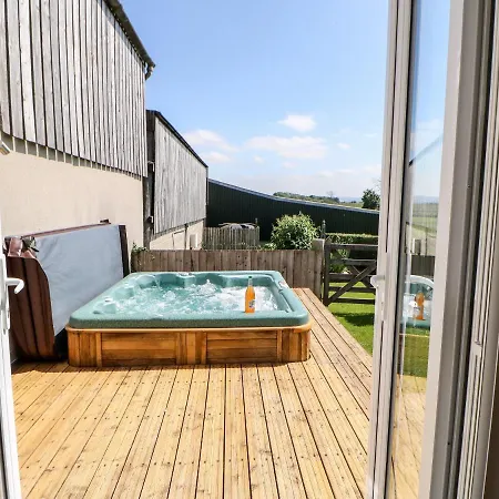 Lovesome Pod * Northallerton